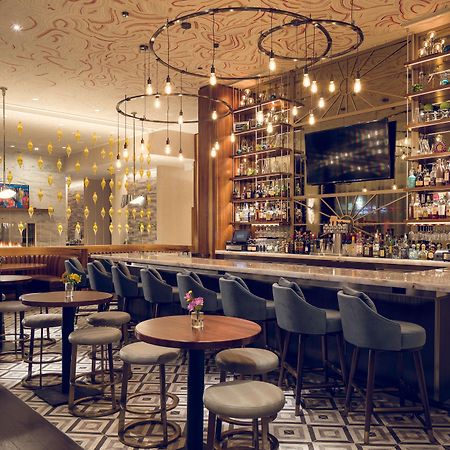 Sophy Hyde Park Hotel Чикаго Екстериор снимка